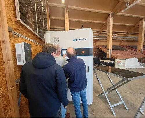 Integrated Solar and Energy Storage Solution for Reliable Power Supply in Germany